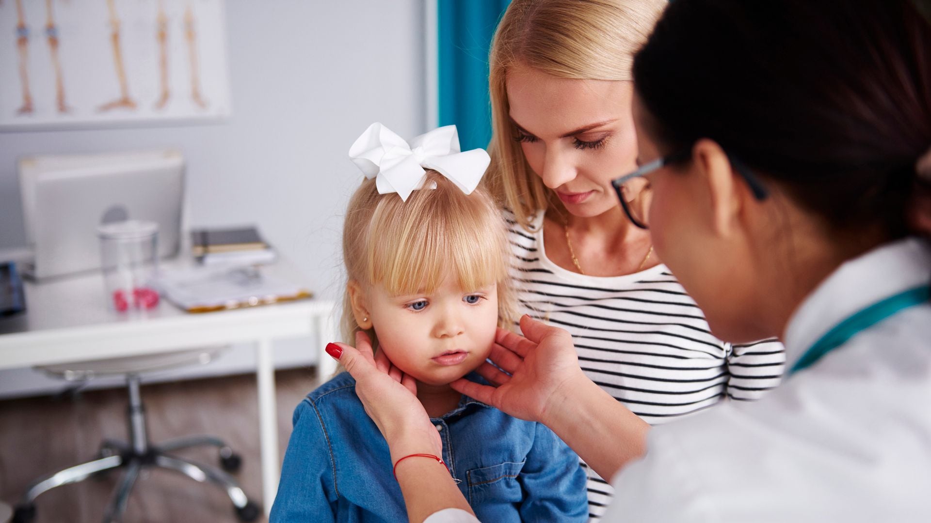 ¿Es conveniente quitar las amígdalas a los niños?