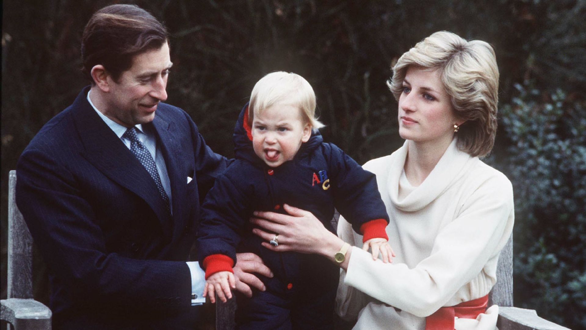 ¡Los 'royals' más gamberros! Las veces que la Familia Real británica sacó la lengua