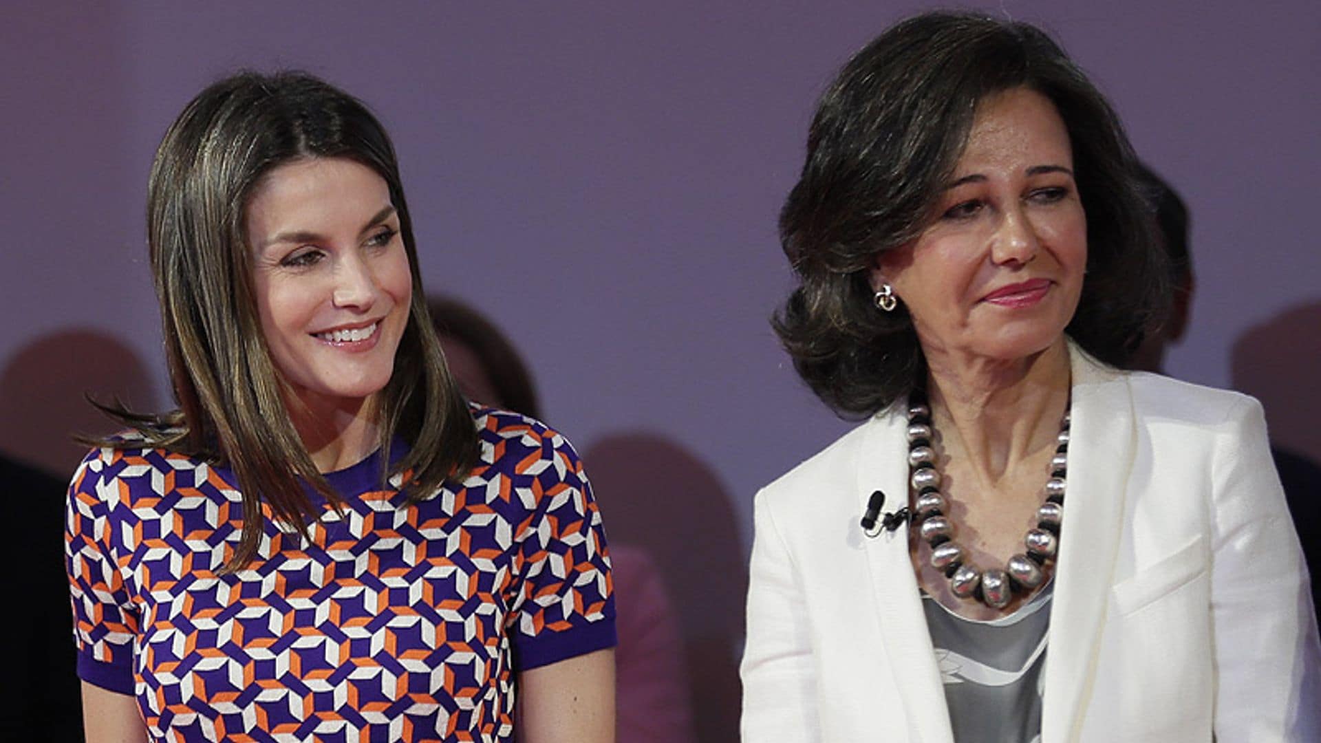 La reina Letizia y Ana Botín hacen causa común para apoyar proyectos sociales