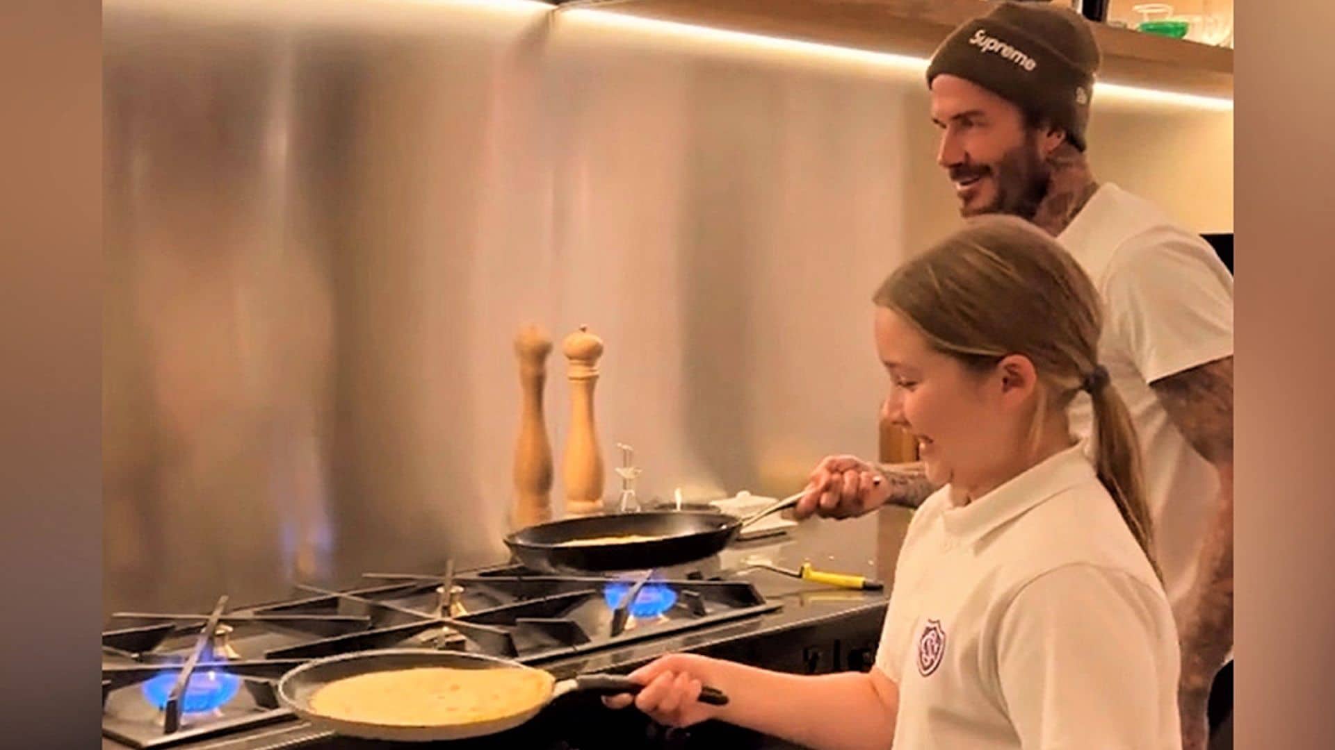 ¡Duelo de chefs! El vídeo más divertido de David Beckham y su hija Harper retándose en la cocina