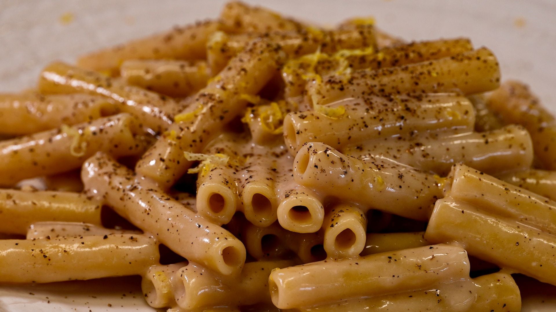 'Rigatoni Cacio e Pepe'