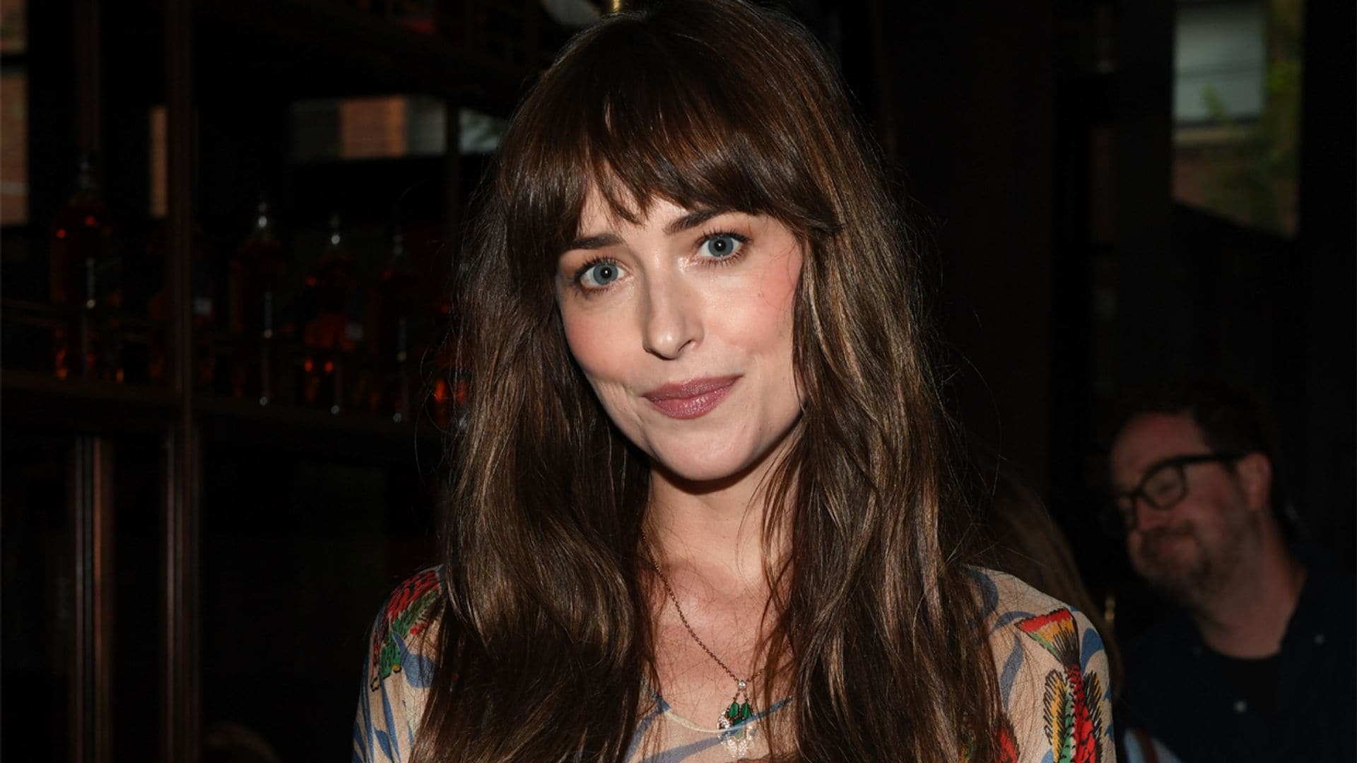 El mensaje de Dakota Johnson a Chris Martin por ayudarla a lidiar con la depresión