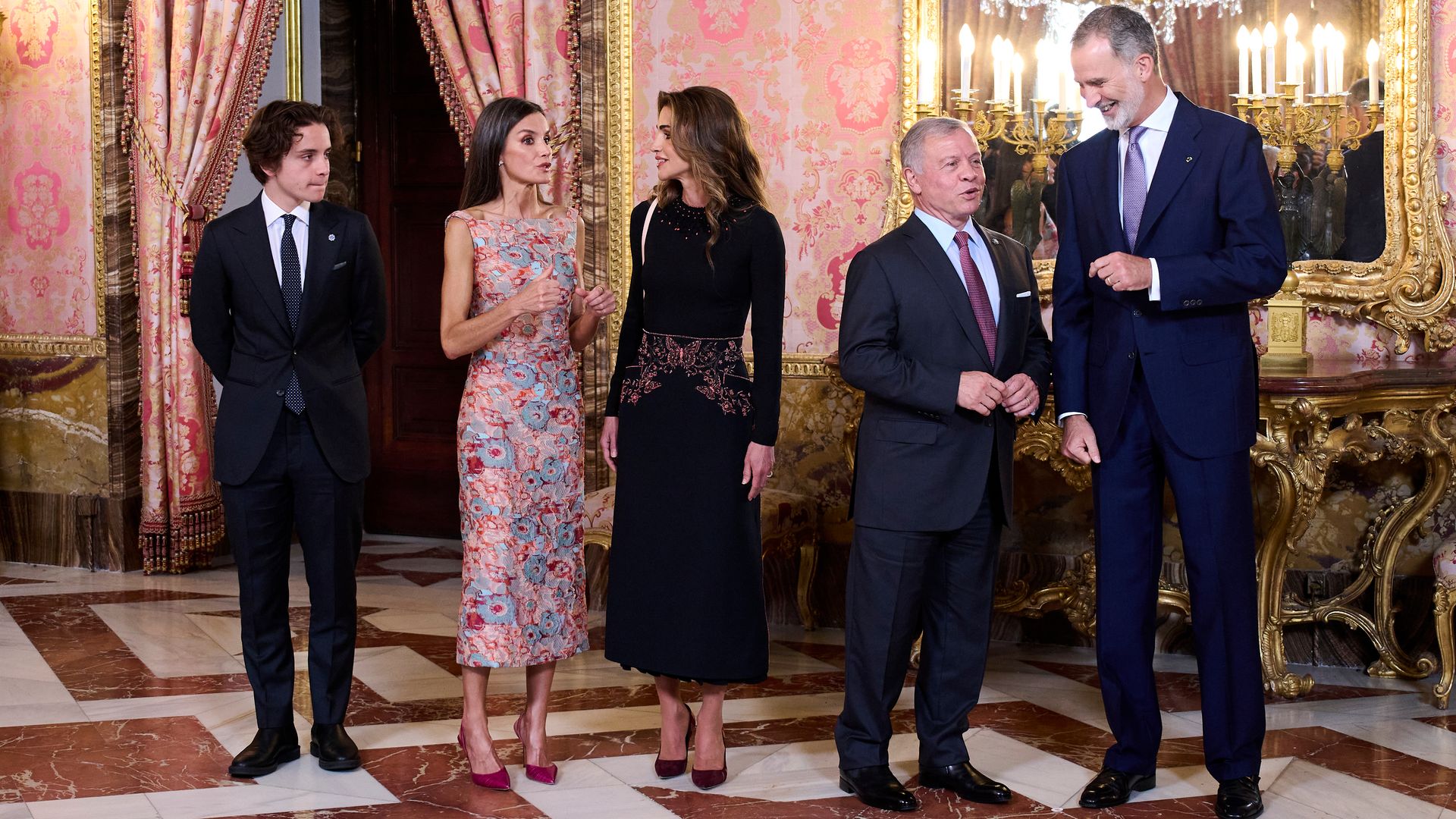 La reina Letizia no viajará finalmente a Jordania con el rey Felipe este fin de semana