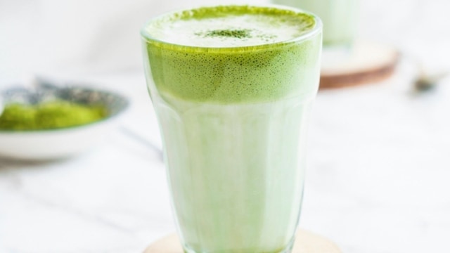 matcha latte vegano