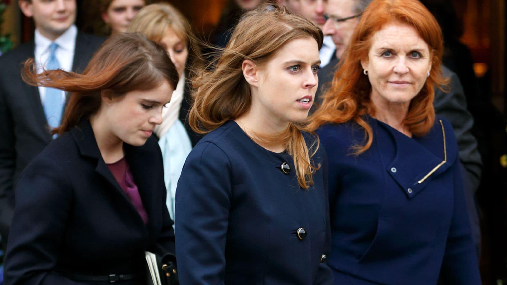 La delicada situación a la que se enfrentan Sarah Ferguson y sus hijas tras conocerse el futuro del príncipe Andrés