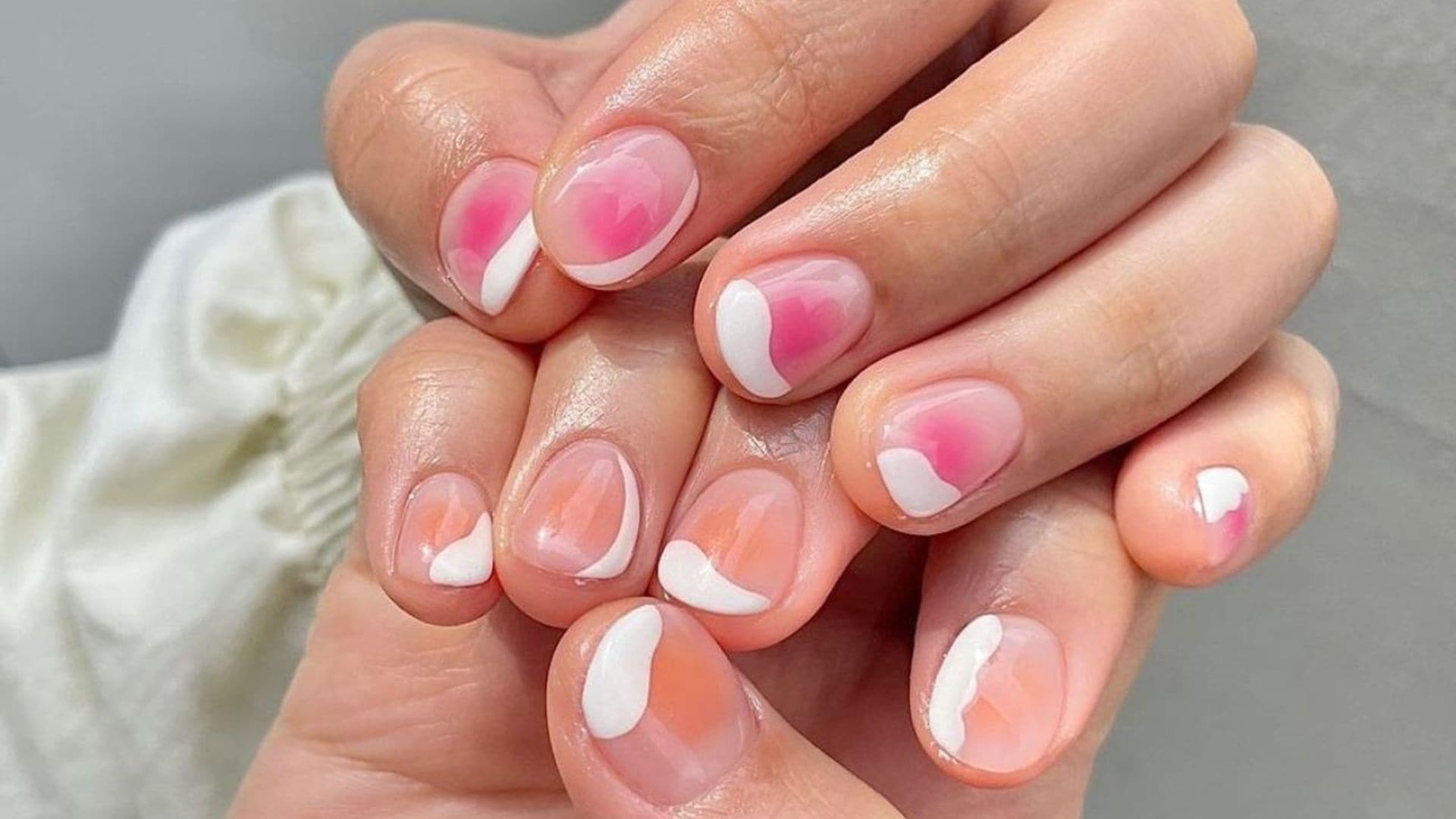 Se llaman 'cheek nails' y es la manicura más pedida por las coreanas, ¿te apuntas a la tendencia?