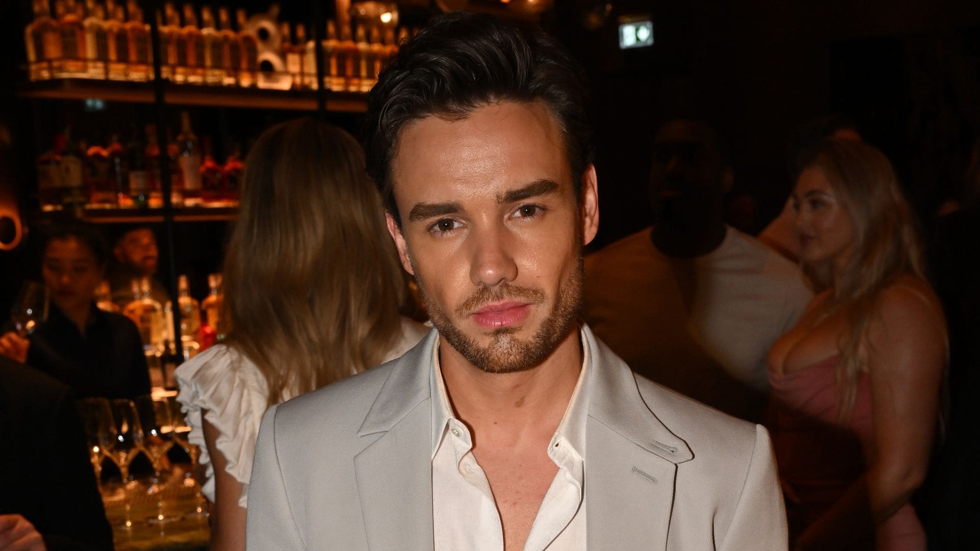 El amigo de Liam Payne, imputado tras la muerte del cantante, rompe su silencio