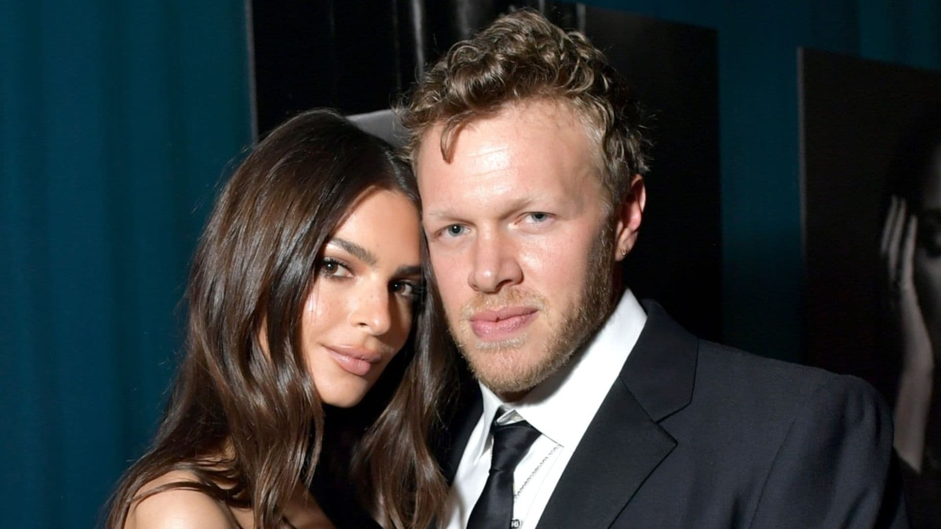 Rumores de infidelidad rodean al matrimonio de Emily Ratajkowski con Sebastian Bear-McClard