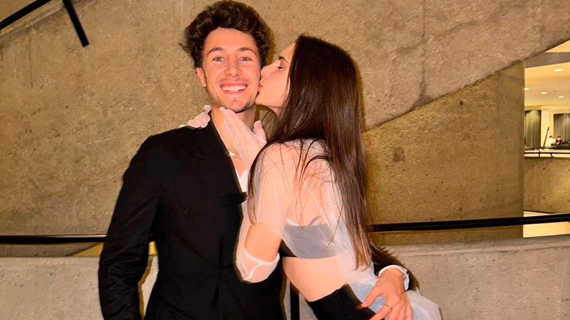 El apoyo de Macarena Achaga en la noche más especial de Juanpa Zurita en los Emmy