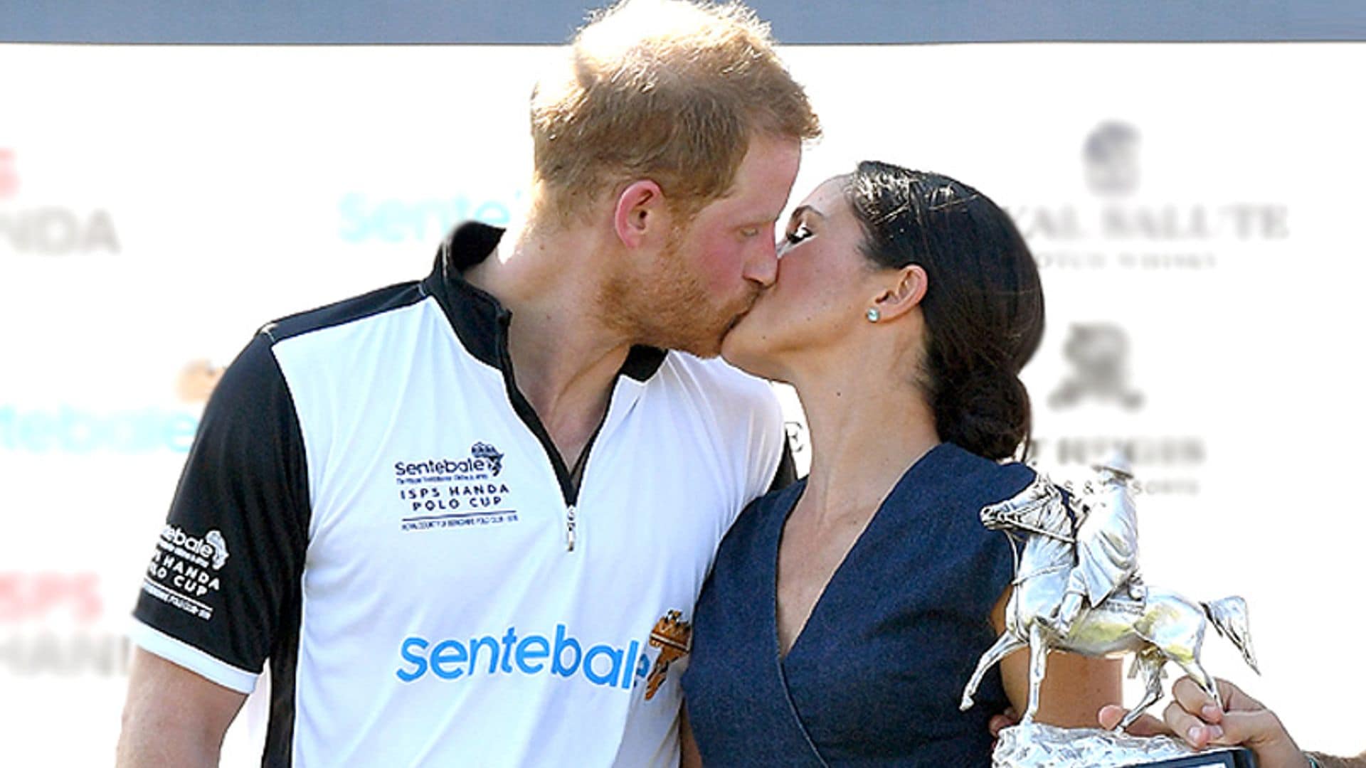 ¡Mejor que cualquier trofeo! El beso de Meghan al príncipe Harry tras su victoria en el polo