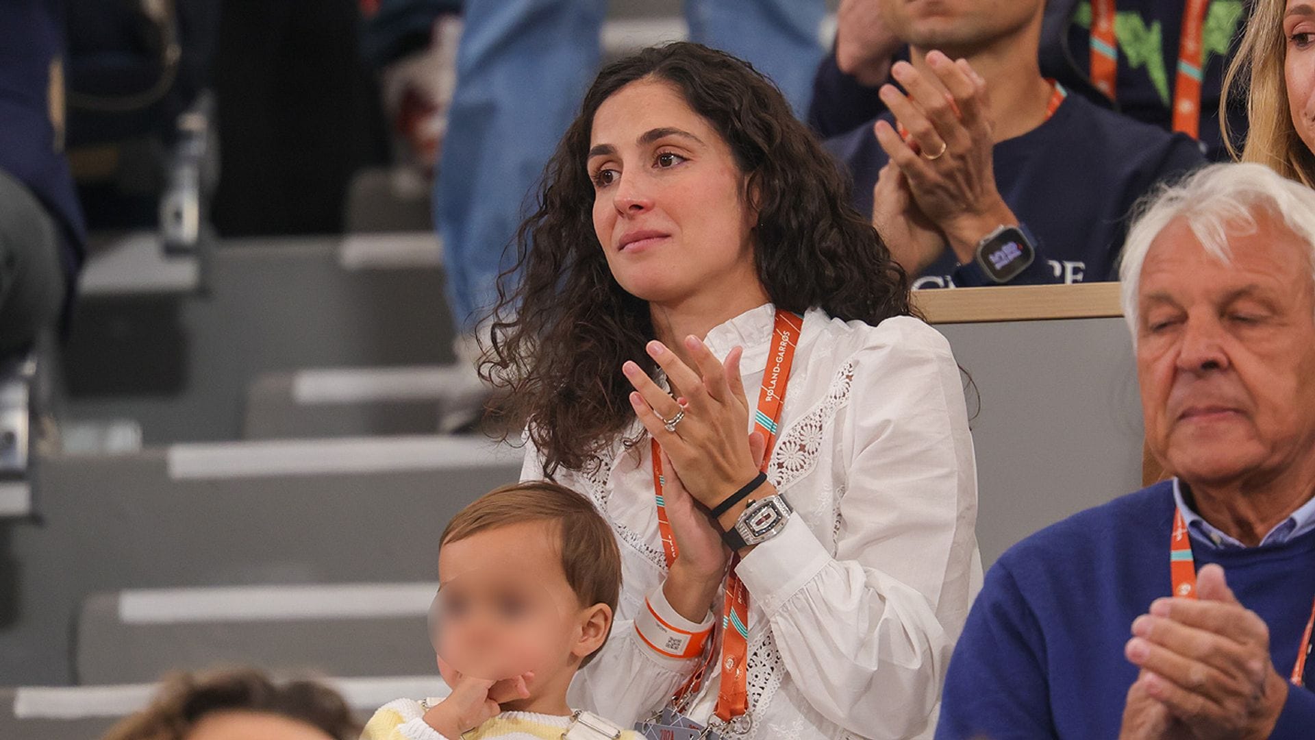 Rafa Nadal, arropado por su mujer Mery Perelló y su hijo, tras perder en Roland Garros: 'No sé si será mi última vez aquí, pero ha sido increíble'