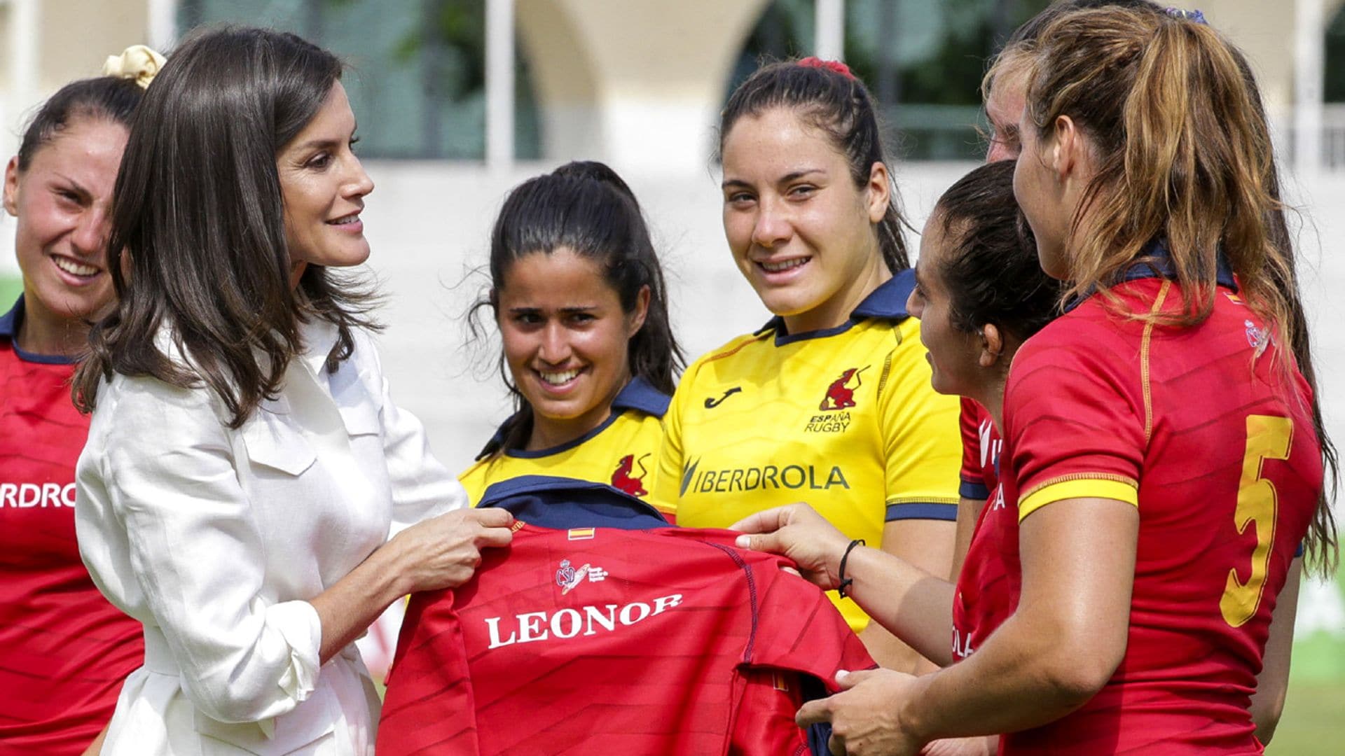 Letizia, Leonor y Sofía... la alineación 'real' de la selección española de rugby 7