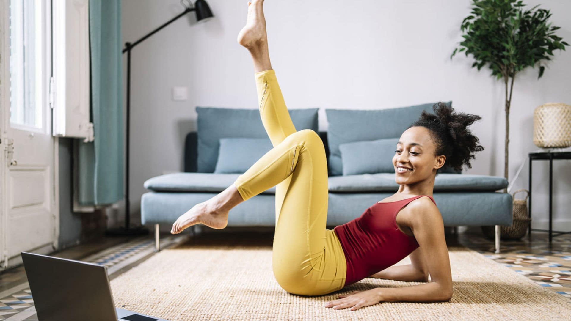 ¿Sin tiempo para ir al gimnasio? Estos son los mejores ejercicios para hacer en casa