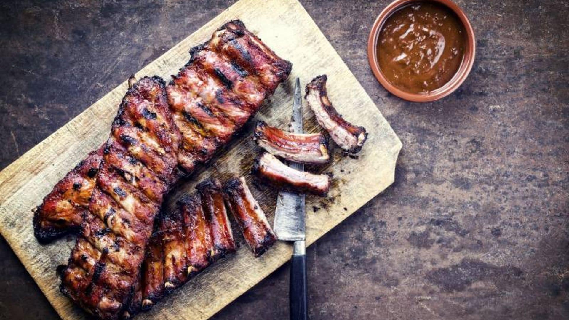 Costillas glaseadas a la miel con mostaza