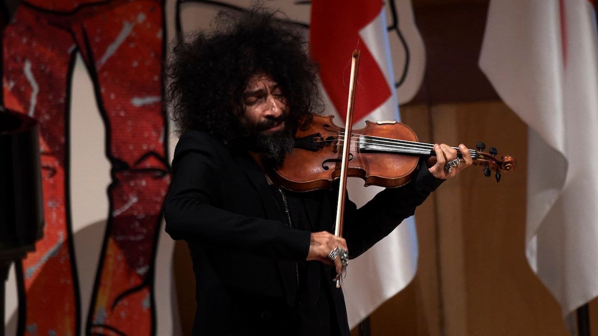 ¿Quién es Ara Malikian? Descubre al violinista que ha conquistado a los Reyes