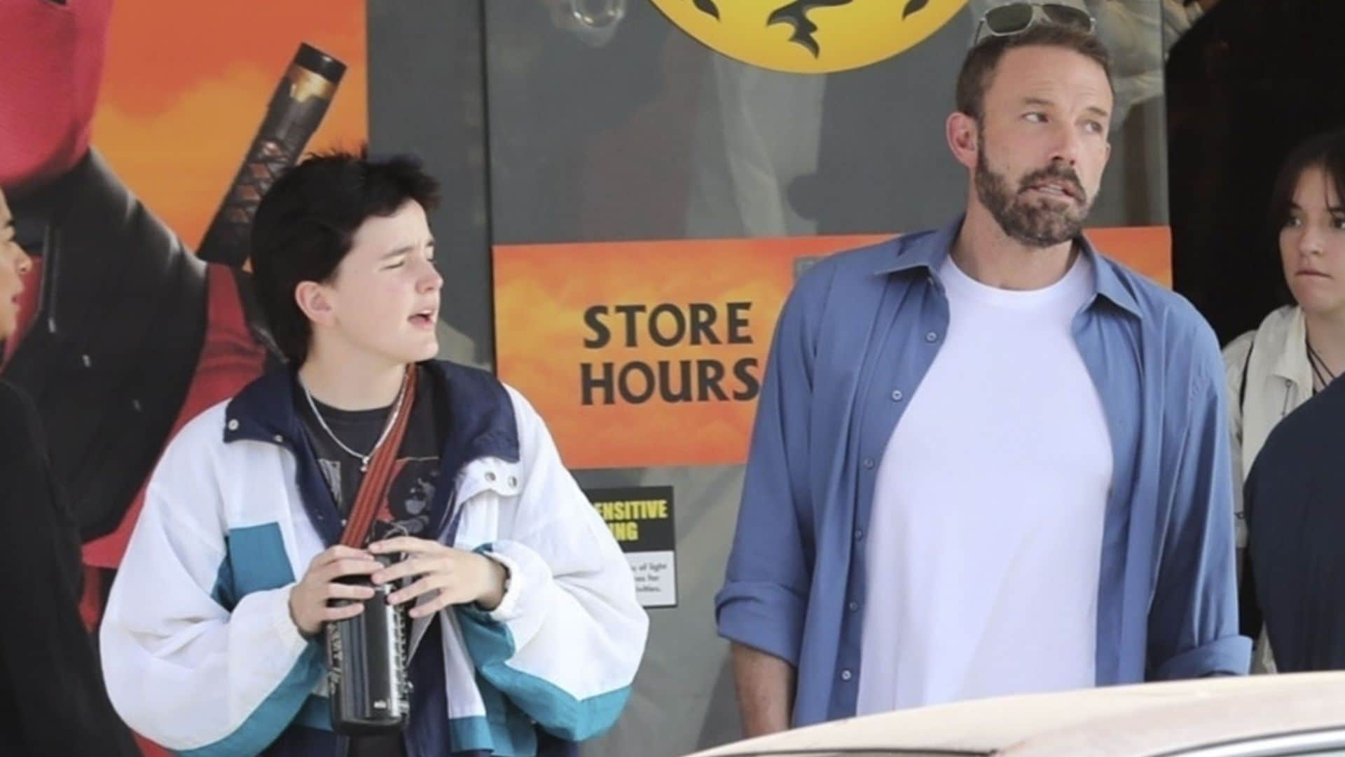 Ben Affleck y Fin se preparan para Halloween: ya fueron a buscar disfraces