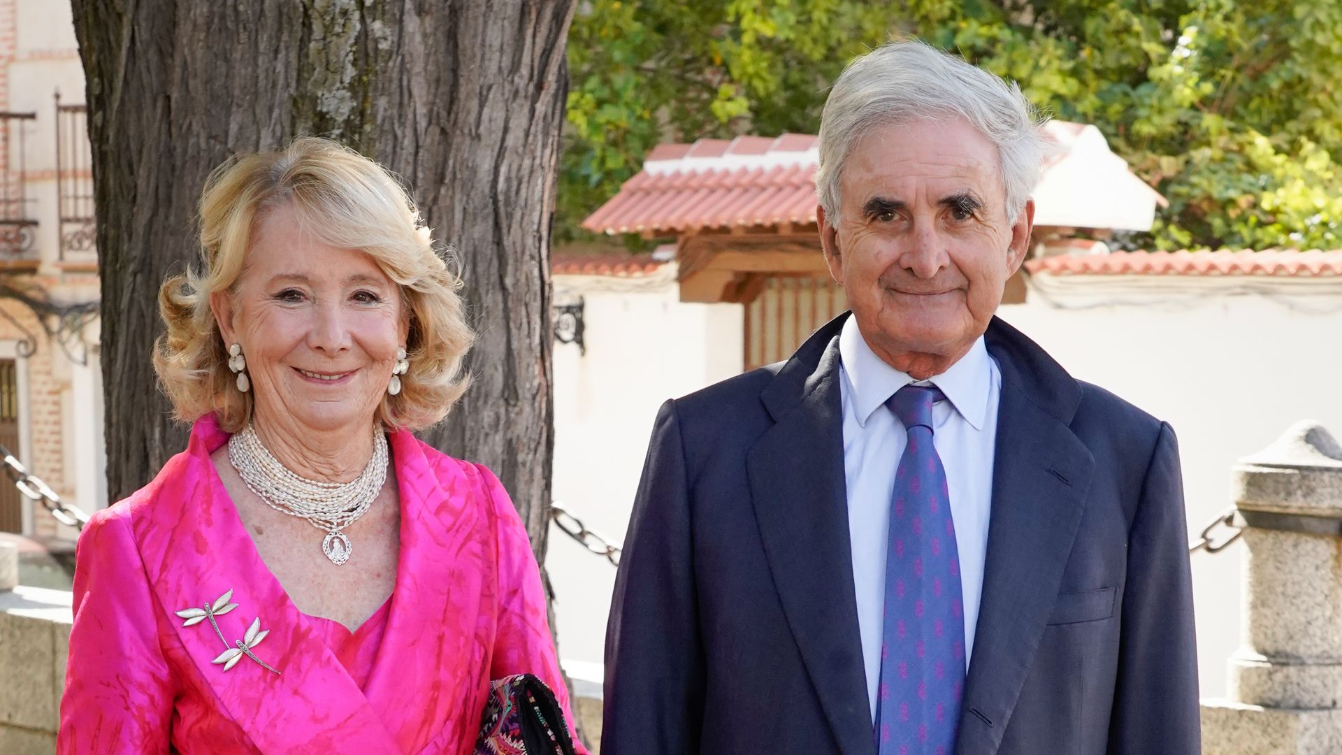 La doble celebración de Esperanza Aguirre: bodas de oro y 75 cumpleaños de su marido