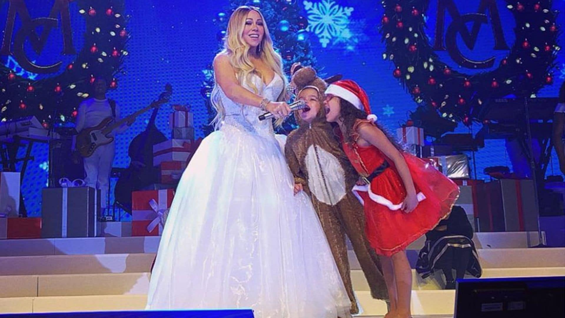 Los hijos de Mariah Carey, sus 'ayudantes' más navideños en su gira por Europa