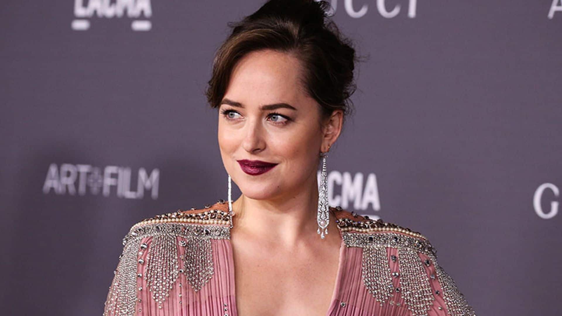 ¿Qué marca firma los 'looks' más provocadores de Dakota Johnson en ‘50 sombras liberadas’?