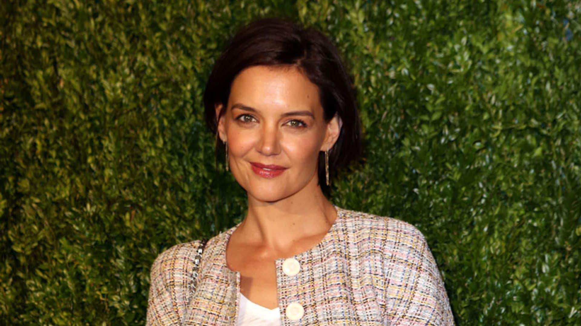 Katie Holmes tiene la fórmula de 'working' todoterreno: Denim + tweed