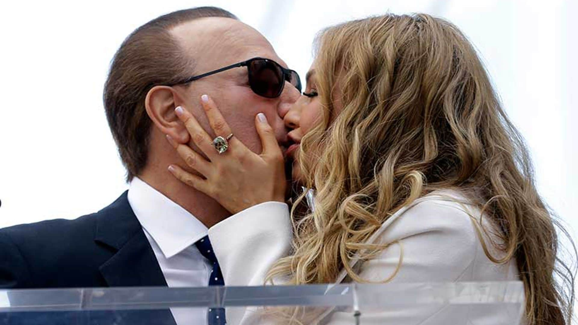 Thalía y Tommy Mottola celebran con mucho romanticismo su aniversario