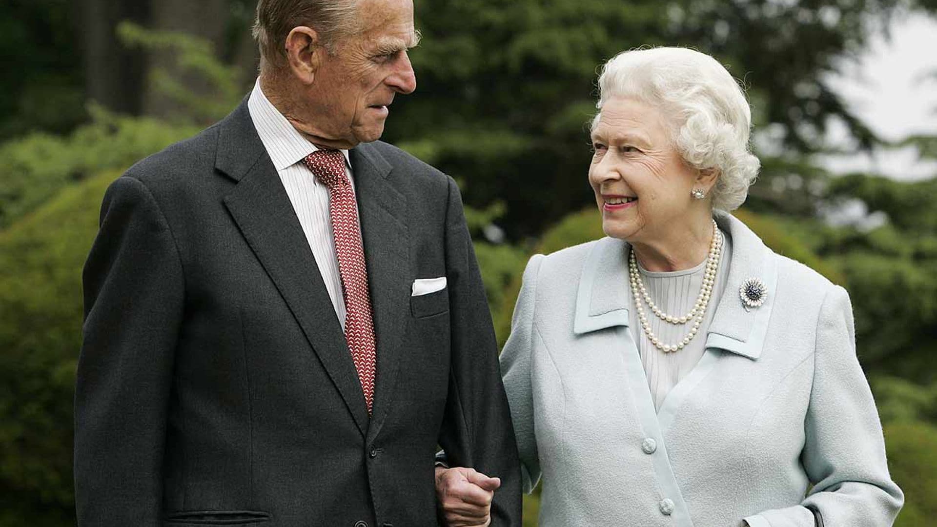 Isabel II se queda sin su gran apoyo en un momento muy delicado de la Familia Real británica