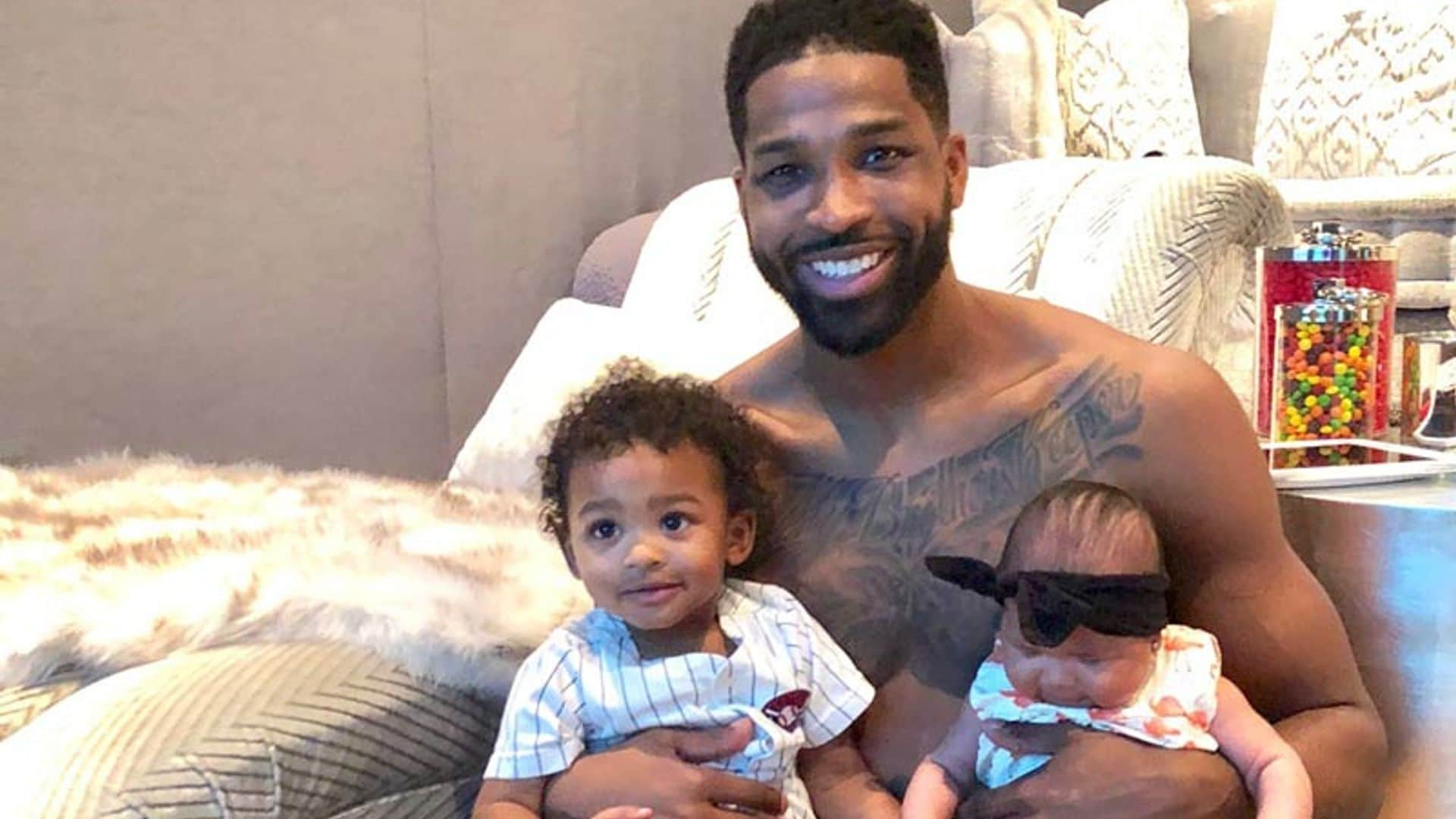 Tristan Thompson, primer posado con True, la hija que tiene con Khloé Kardashian