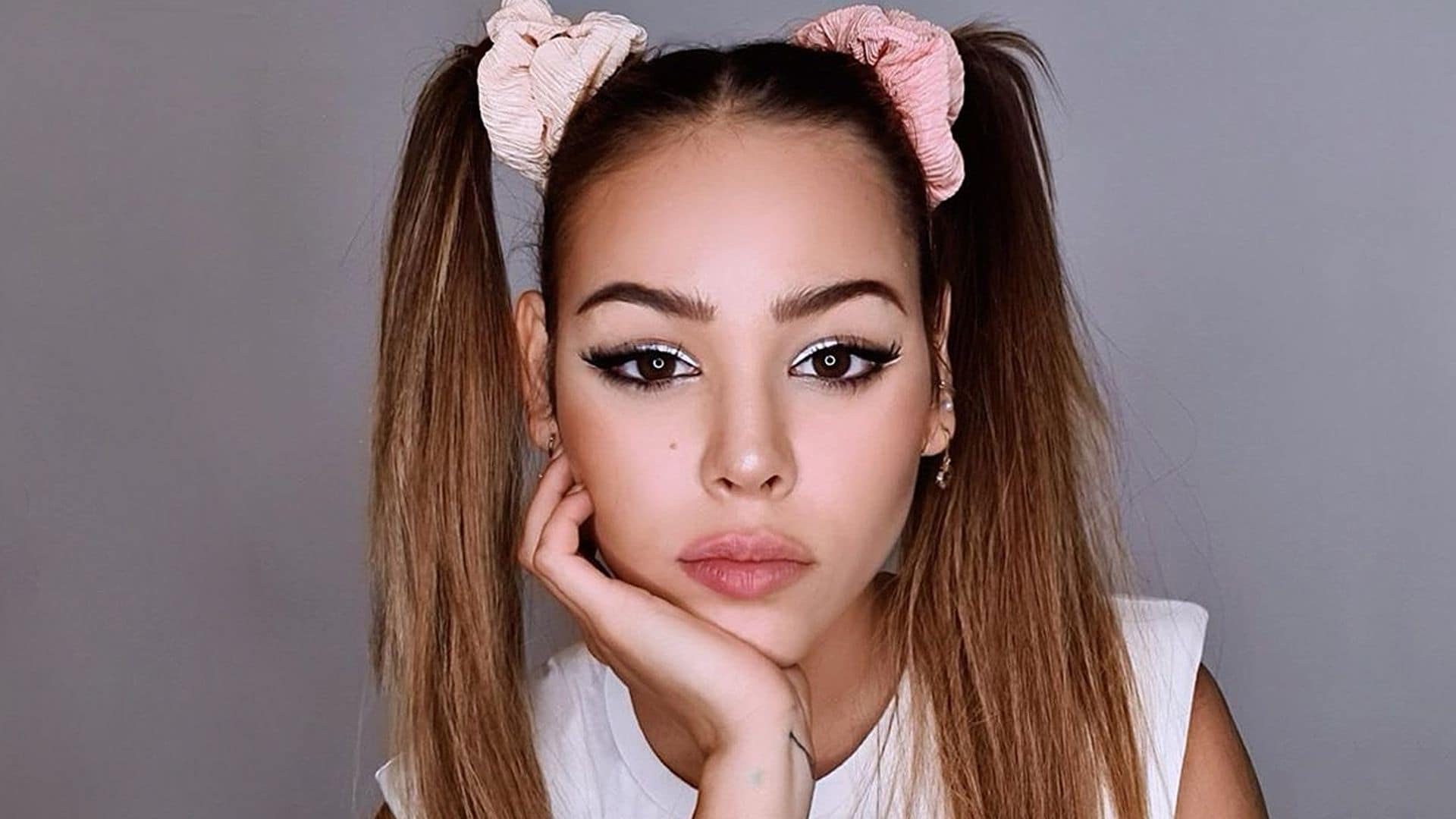 Danna Paola recibe un regalo de cumpleaños por adelantado... ¡y vas a morir de amor!