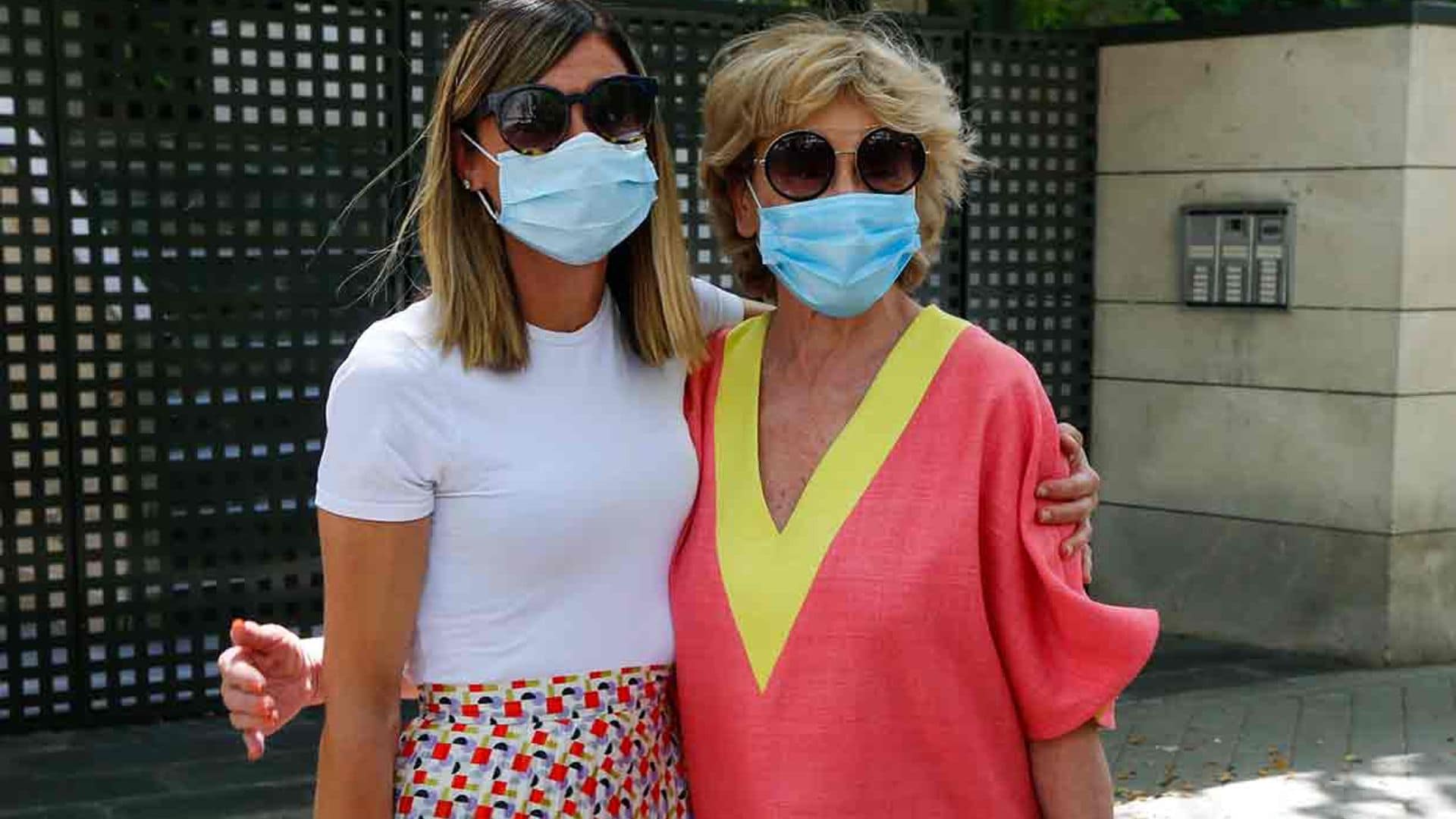 Alba Santana ya está en Madrid para apoyar a su madre, Mila Ximénez, en su lucha contra el cáncer