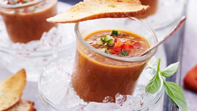 gazpacho cerezas