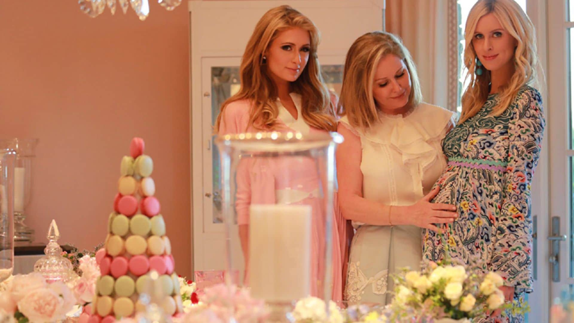 Paris Hilton organiza a su hermana Nicky una dulce 'baby shower' en tonos pastel