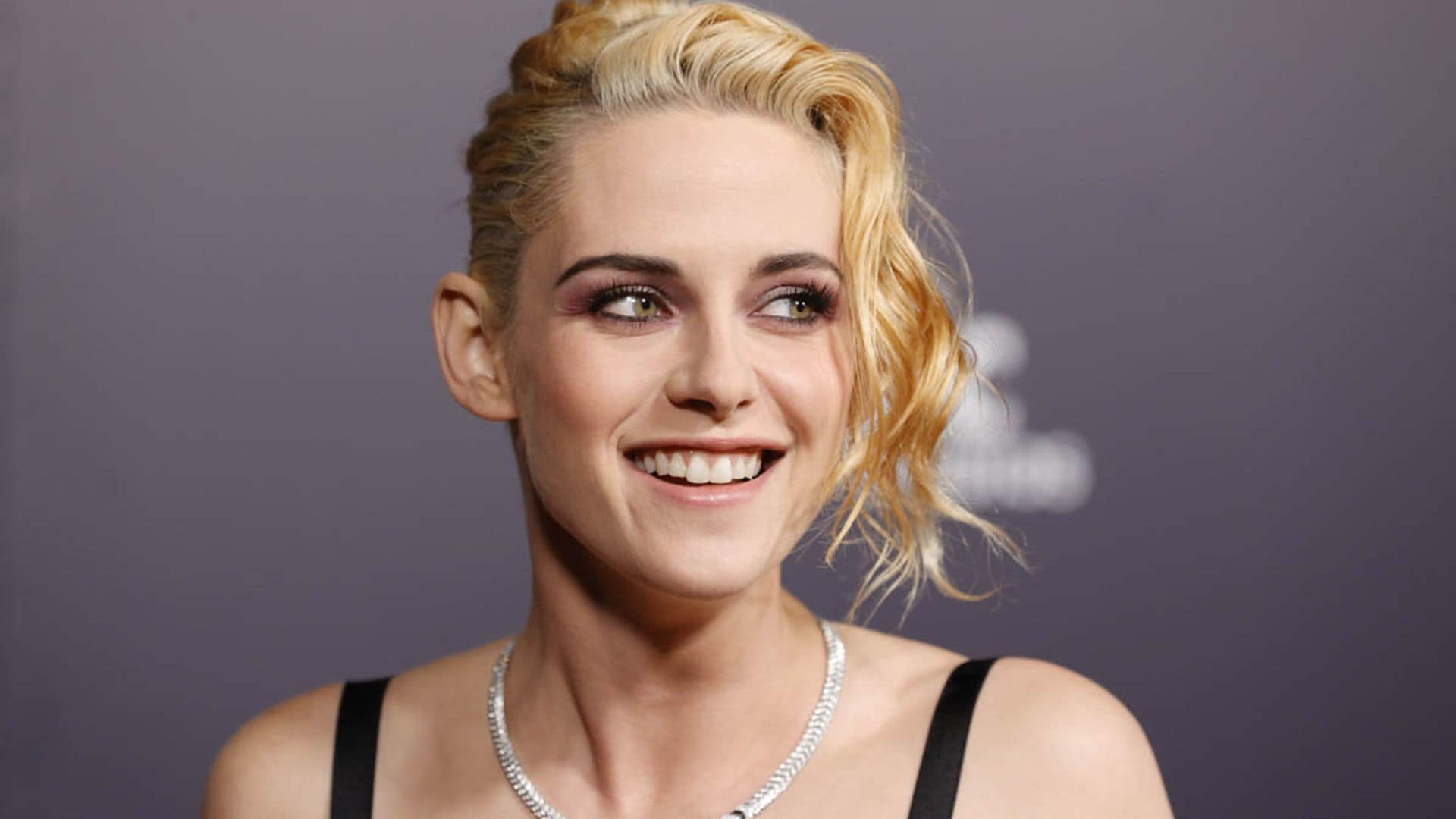 Kristen Stewart confiesa cómo se sintió al llevar el vestido de novia de Diana de Gales