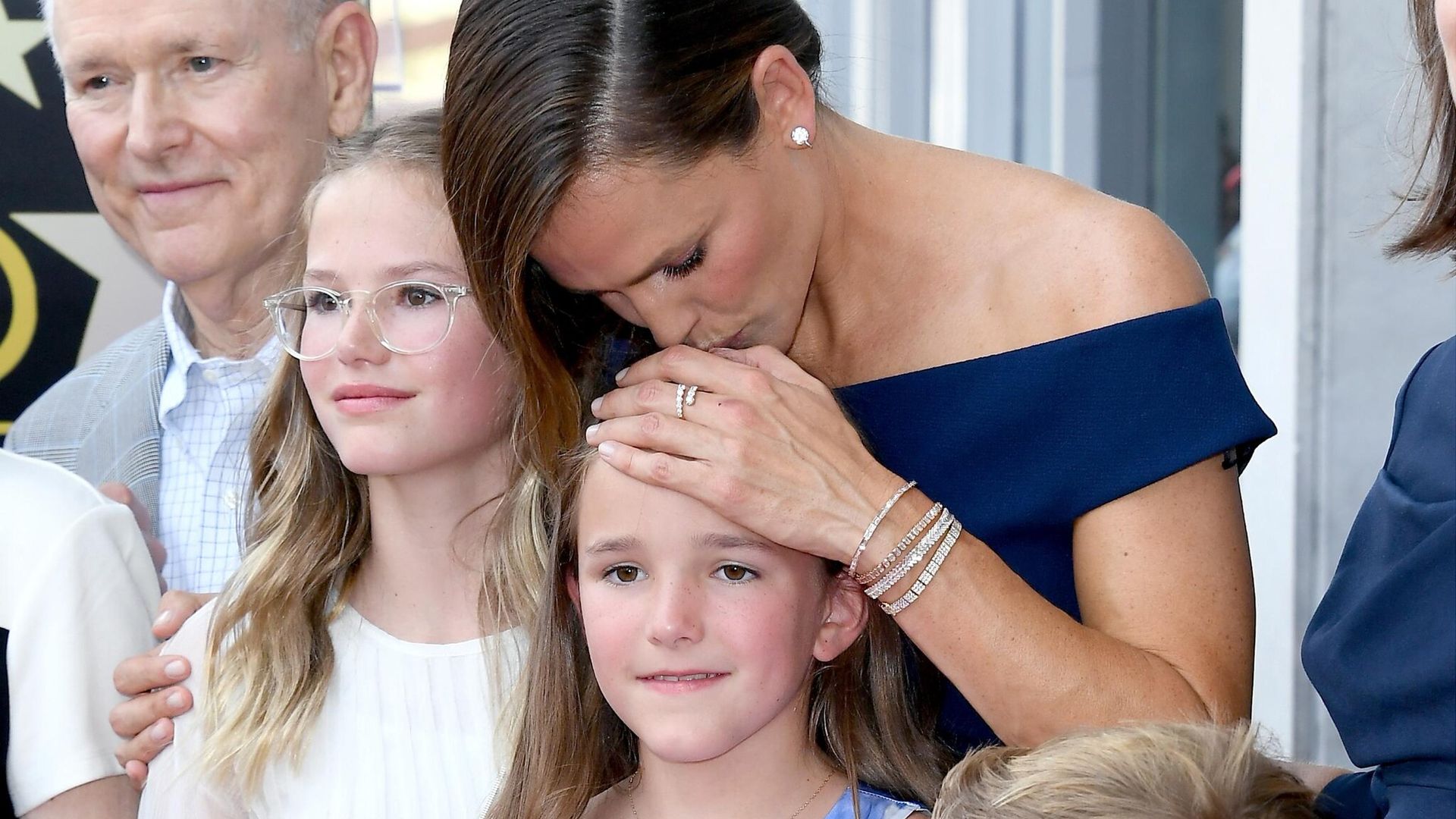 jennifer garner honored with star on the hollywood walk of fame