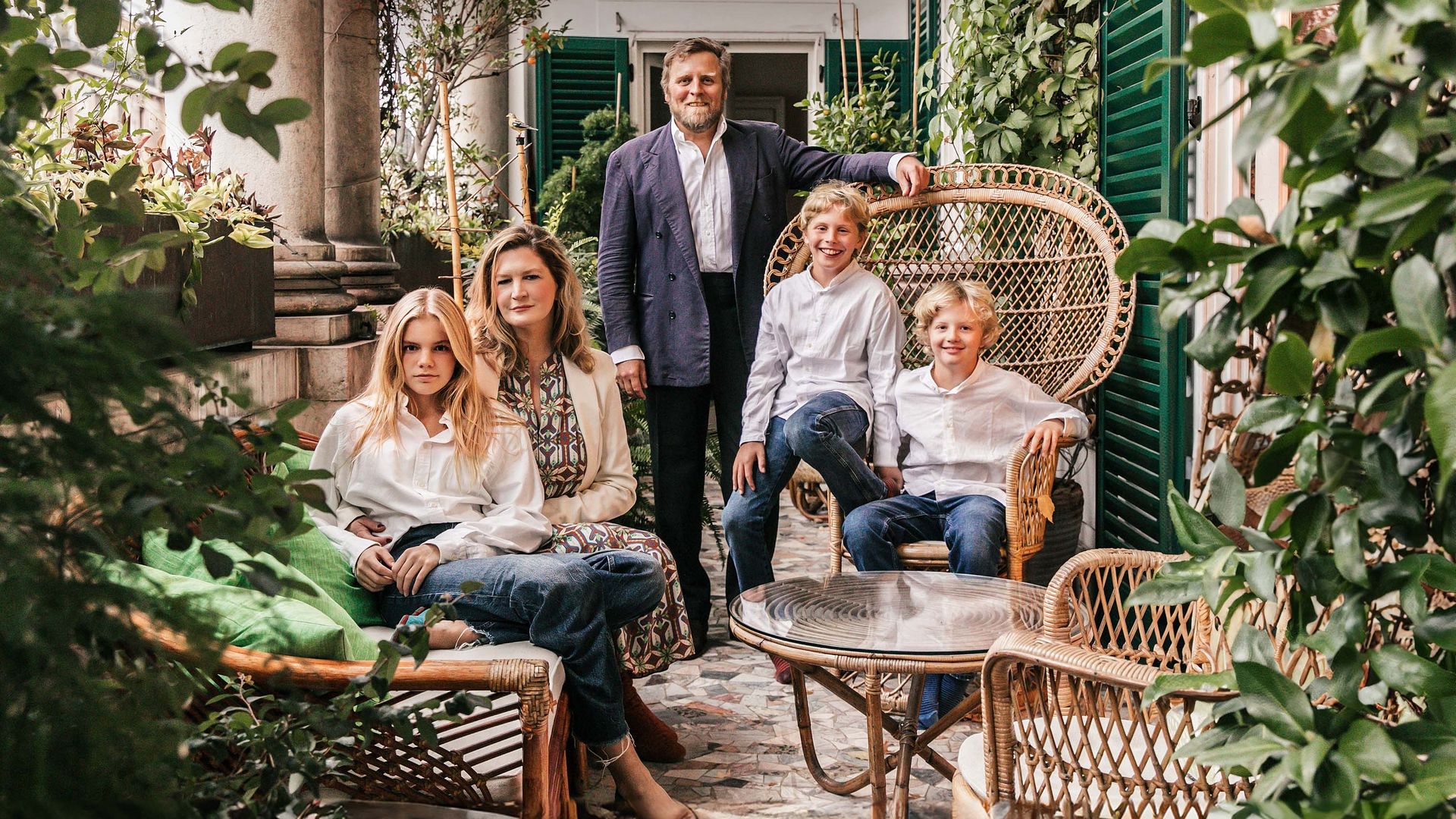 La casa ¡HOLA! de la semana: Carl y Katharine Kostyal nos abren las puertas de su ‘palazzo’ en Milán