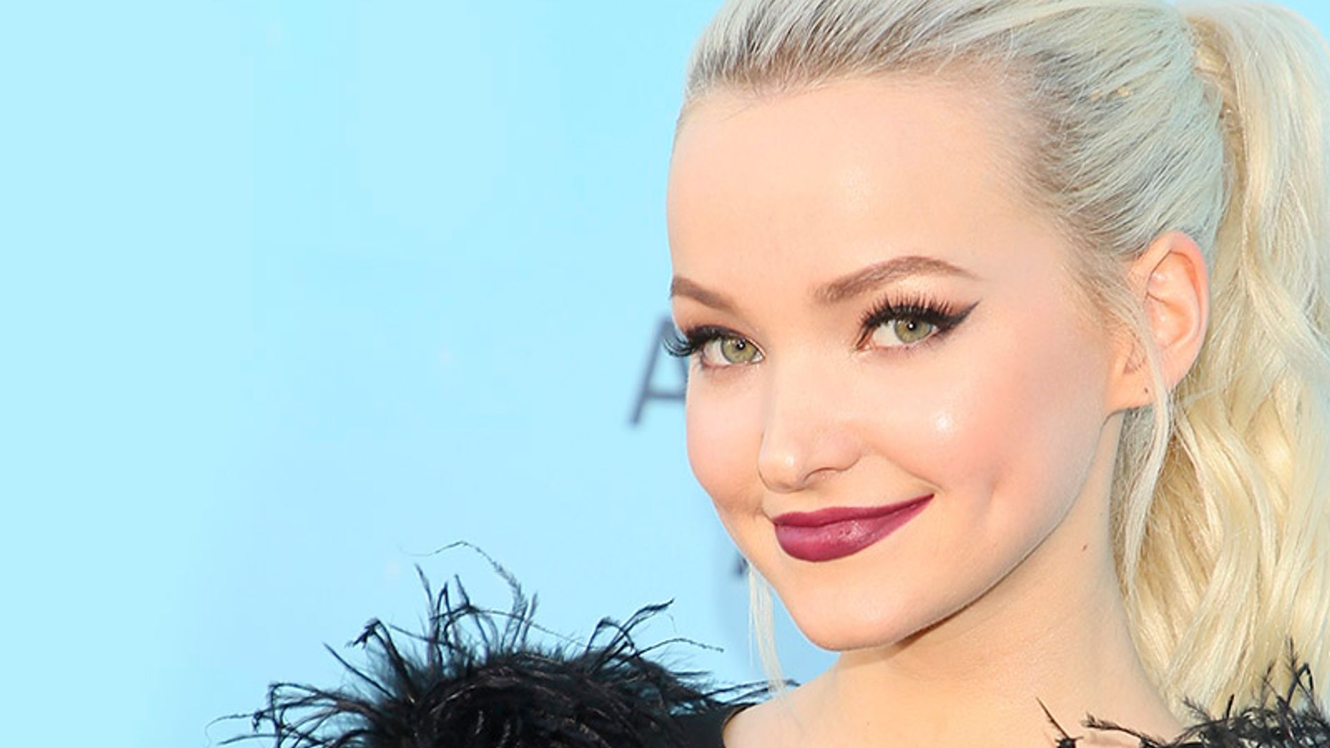 Los cosméticos que querrás copiar a Dove Cameron