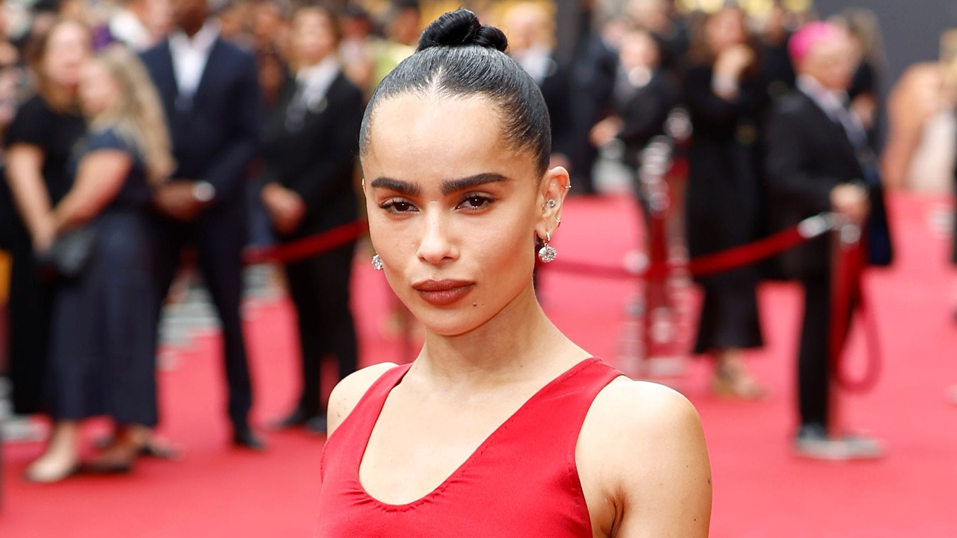 La transformación radical del estilo de Zoë Kravitz, la estrella del momento