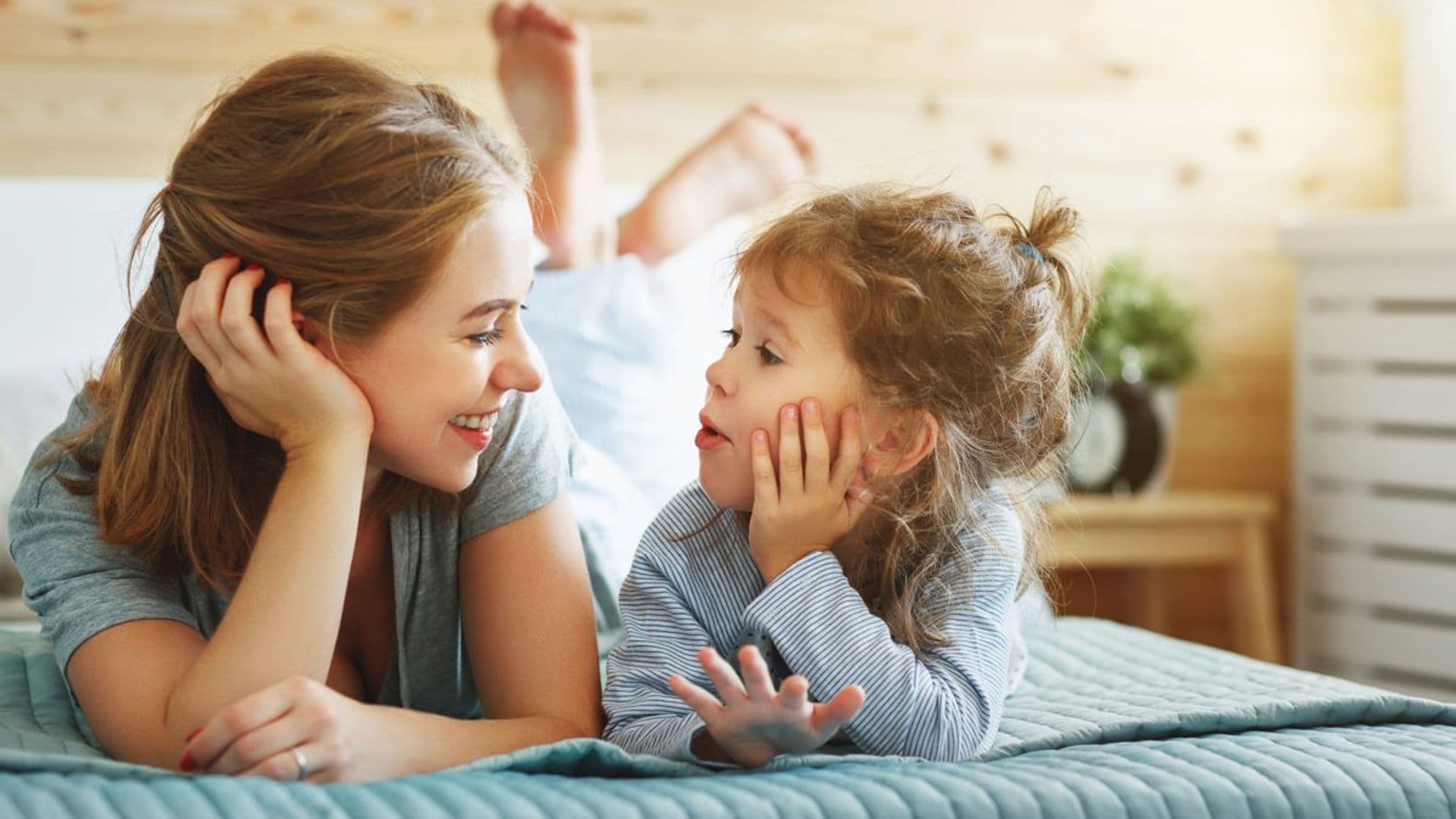 ‘Mi hijo ha empezado a tartamudear, ¿qué debo hacer?’