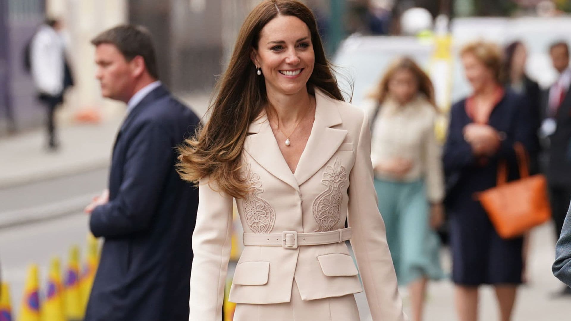 Kate se apunta a la silueta 'new look', un acierto de estilo desde hace medio siglo