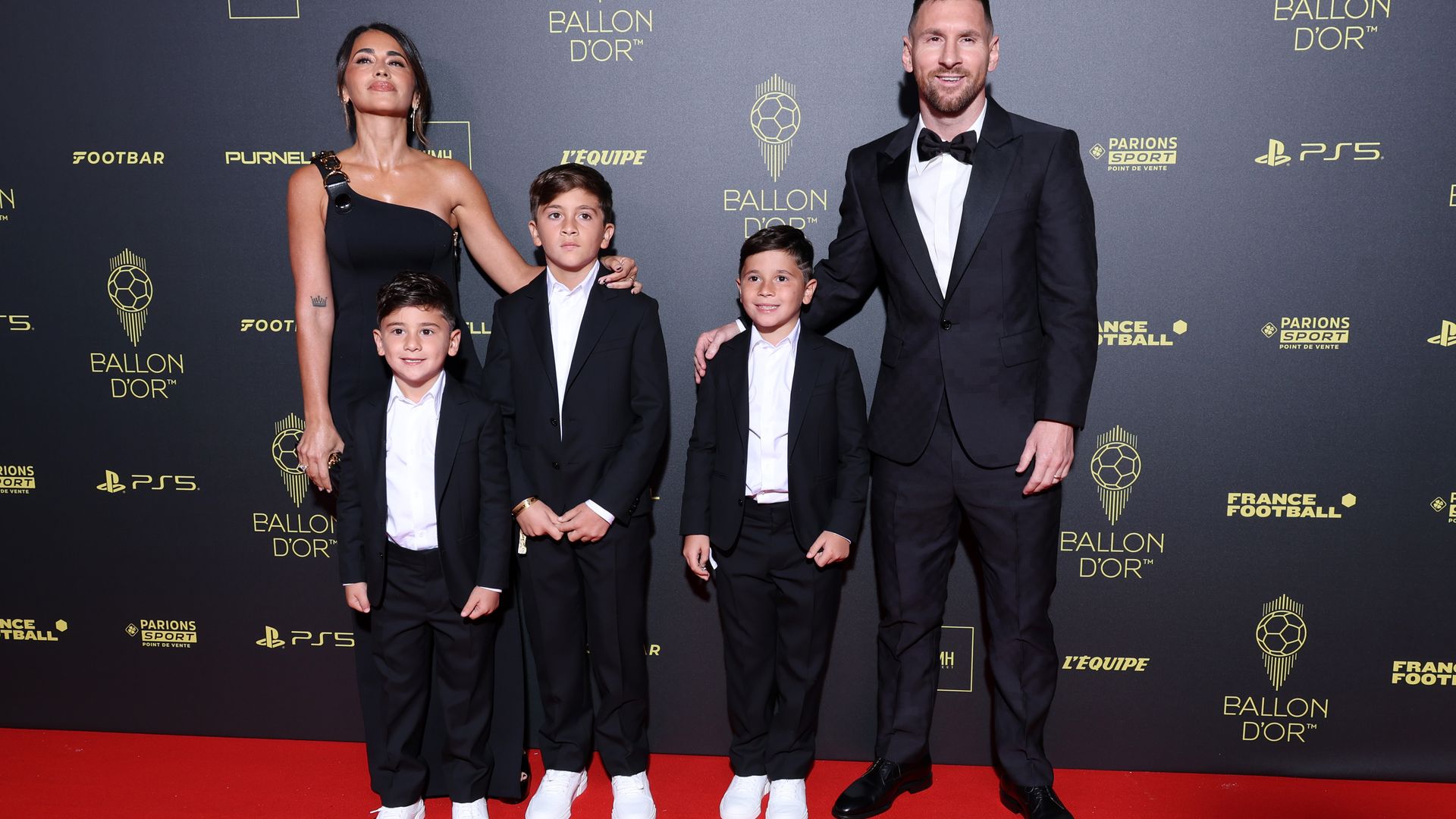 Messi, con su mujer y sus hijos