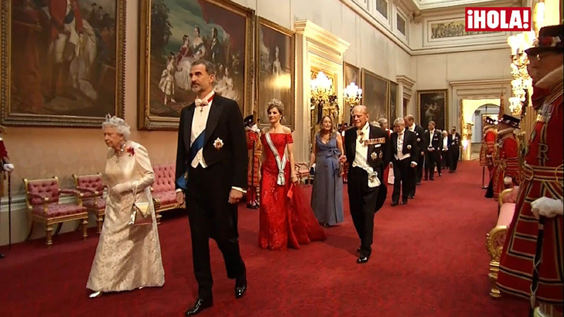 En vídeo: Isabel II ofrece una histórica Cena de Estado en honor de los reyes Felipe y Letizia