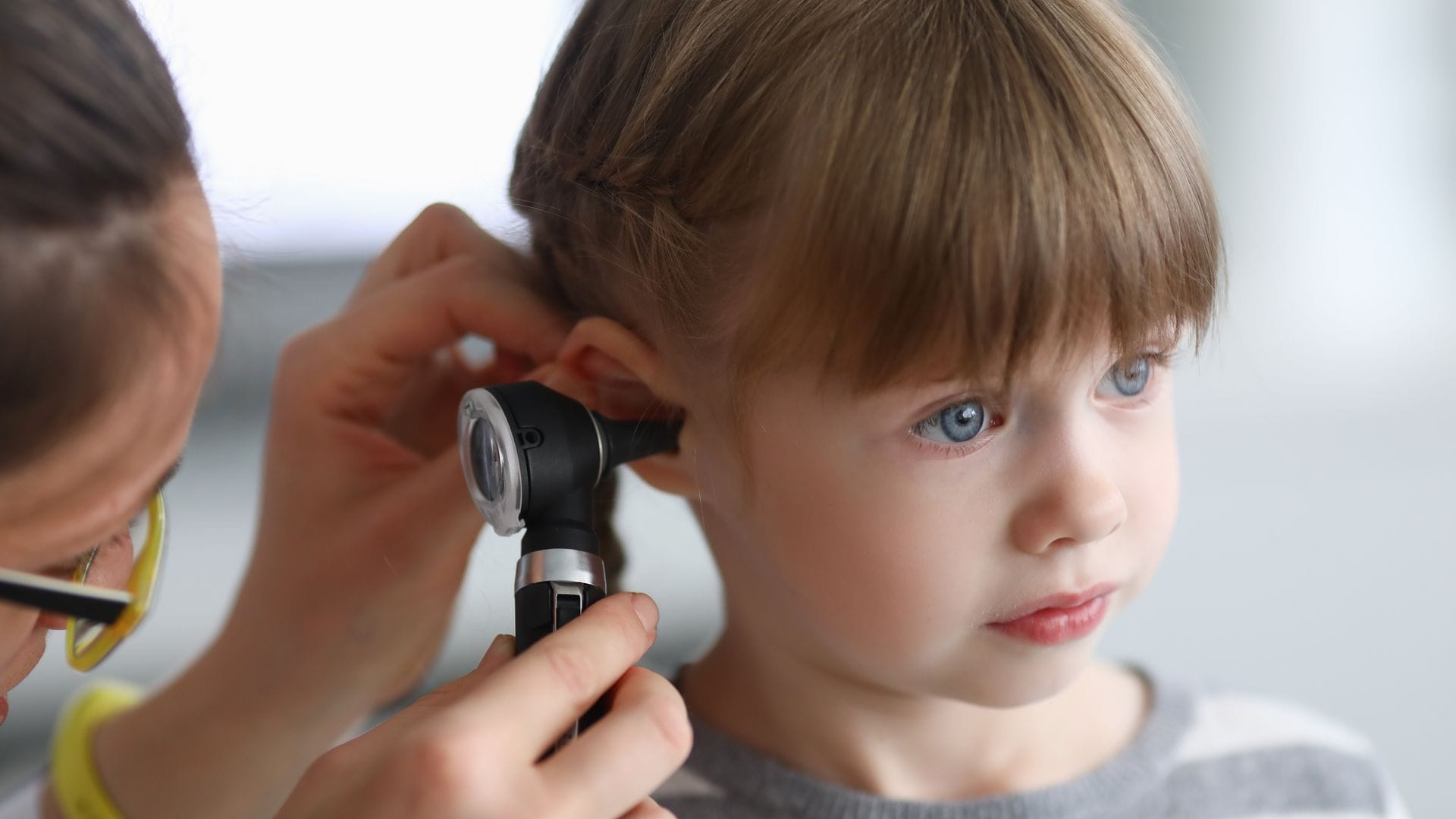 Otitis supurativa en niños: qué hacer y cómo evitar complicaciones graves