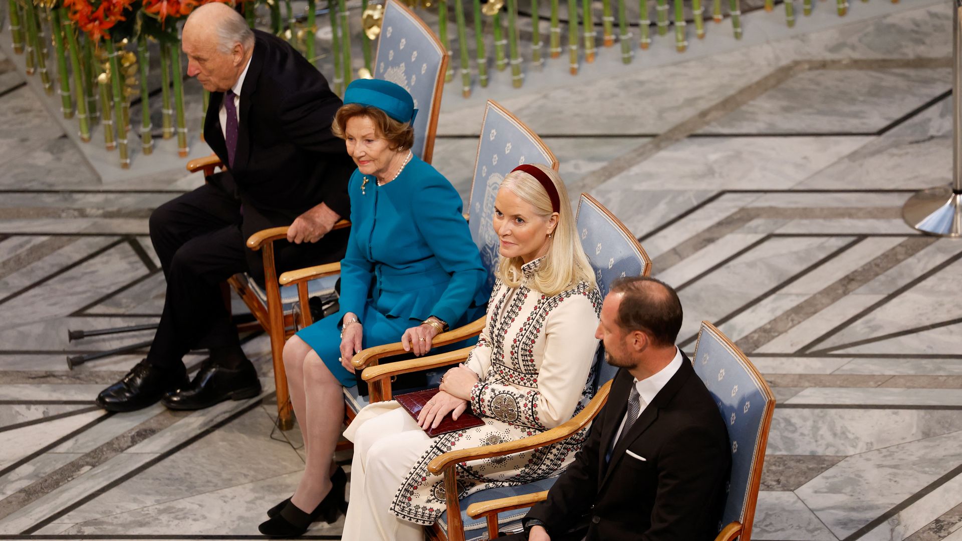 Haakon y Mette-Marit, junto a los reyes de Noruega en los Nobel en medio de las preocupaciones familiares