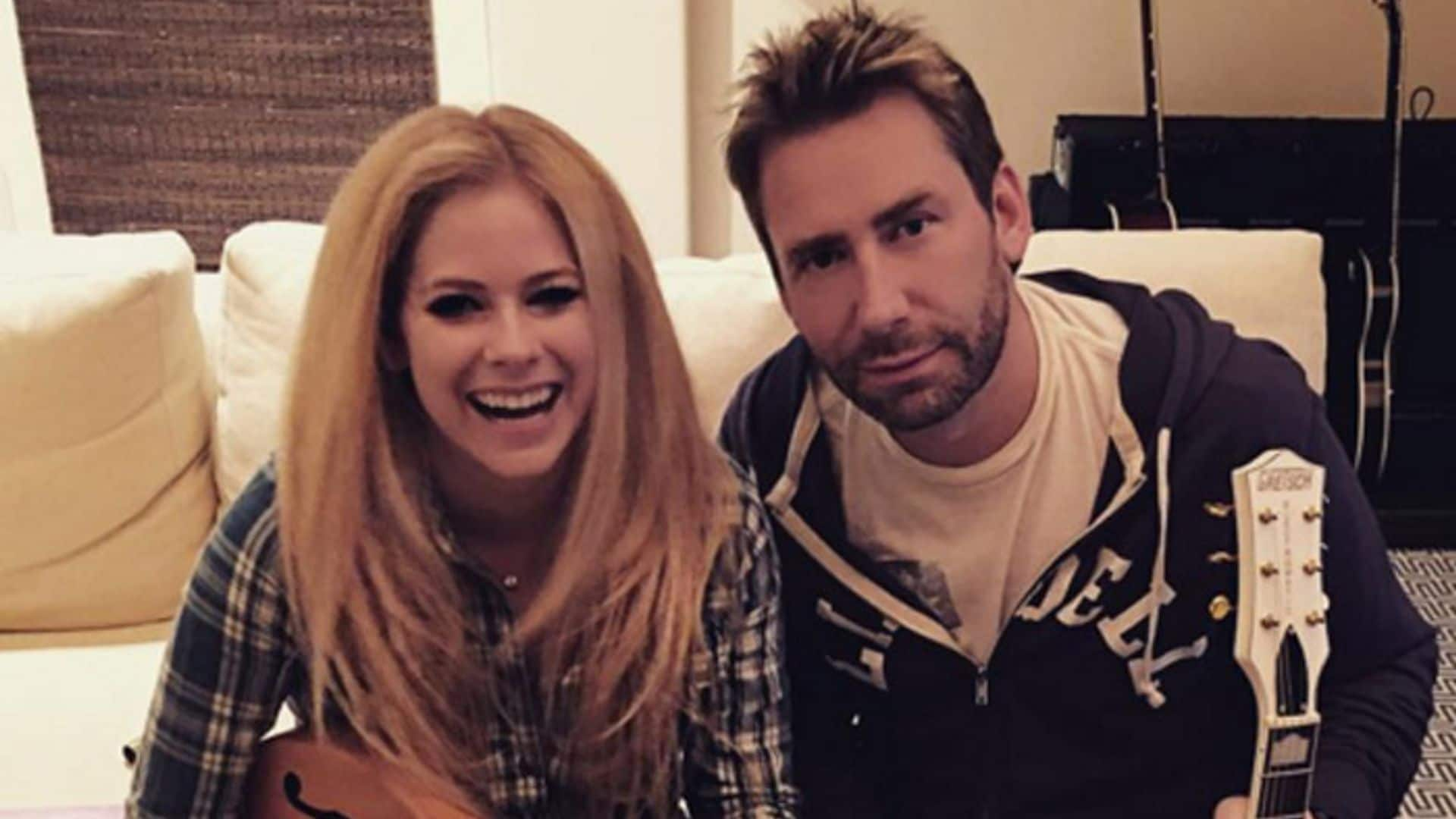 ¿Reconciliación a la vista? Avril Lavigne, feliz al lado de Chad Kroeger, el mejor apoyo durante su enfermedad