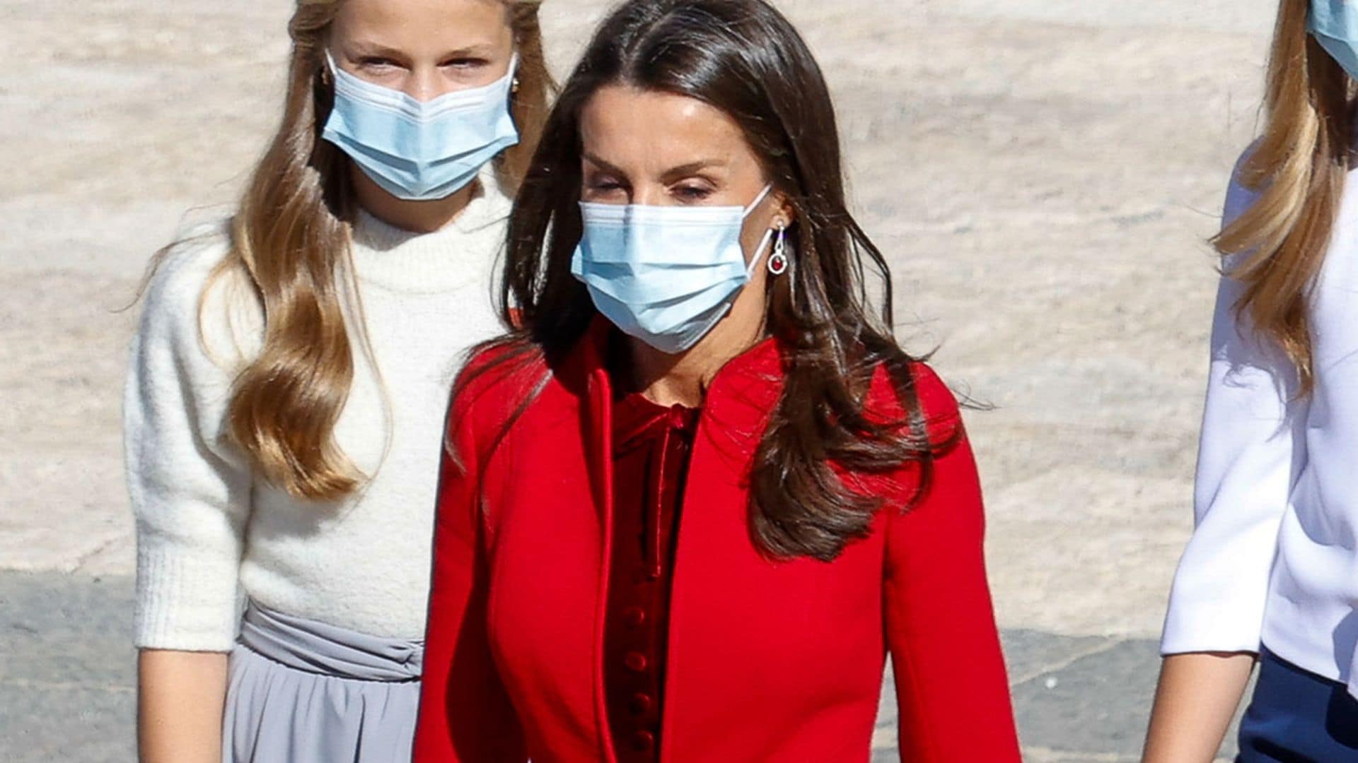 ¿Por qué el look de la reina Letizia en la Fiesta Nacional es un triple triunfo?