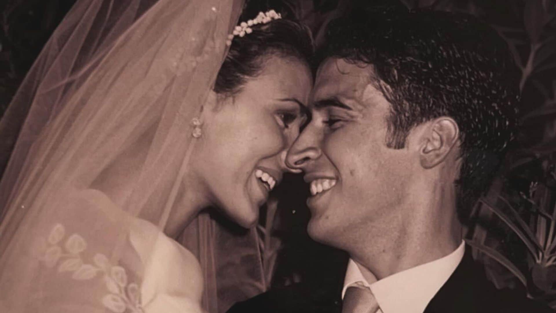 Raúl González y Mamen Sanz el día de su boda
