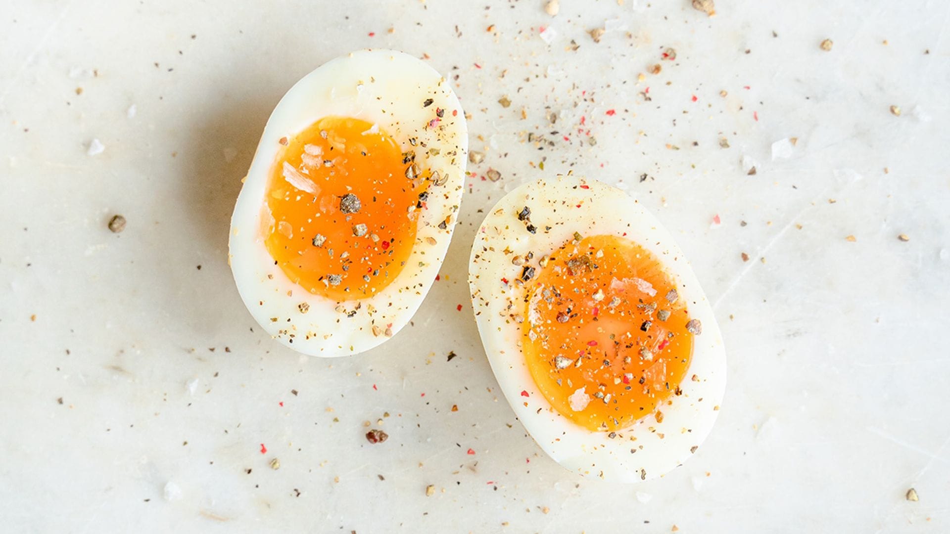 Cómo hacer huevos cocidos perfectos en tu freidora de aire