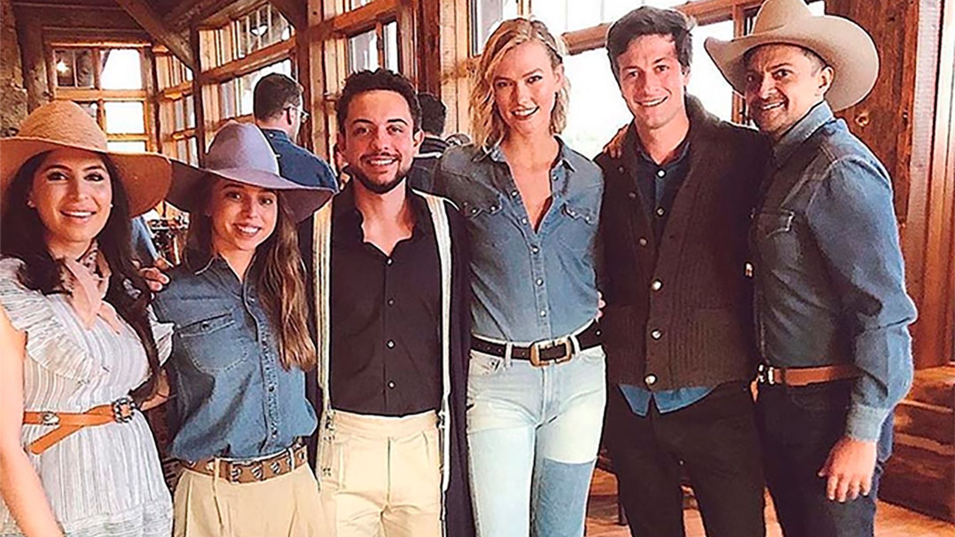 ¿Qué Príncipe Heredero acudió a la fiesta de boda de Karlie Kloss?