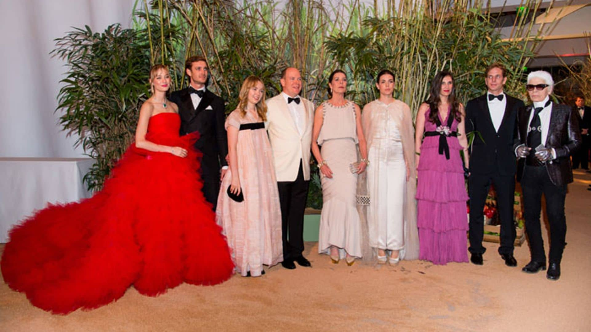 El debut de una princesa, un vestido de alfombra roja y una ausencia destacada en el Baile de la Rosa