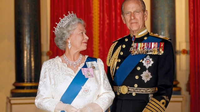 reina isabel ii y felipe de edimburgo