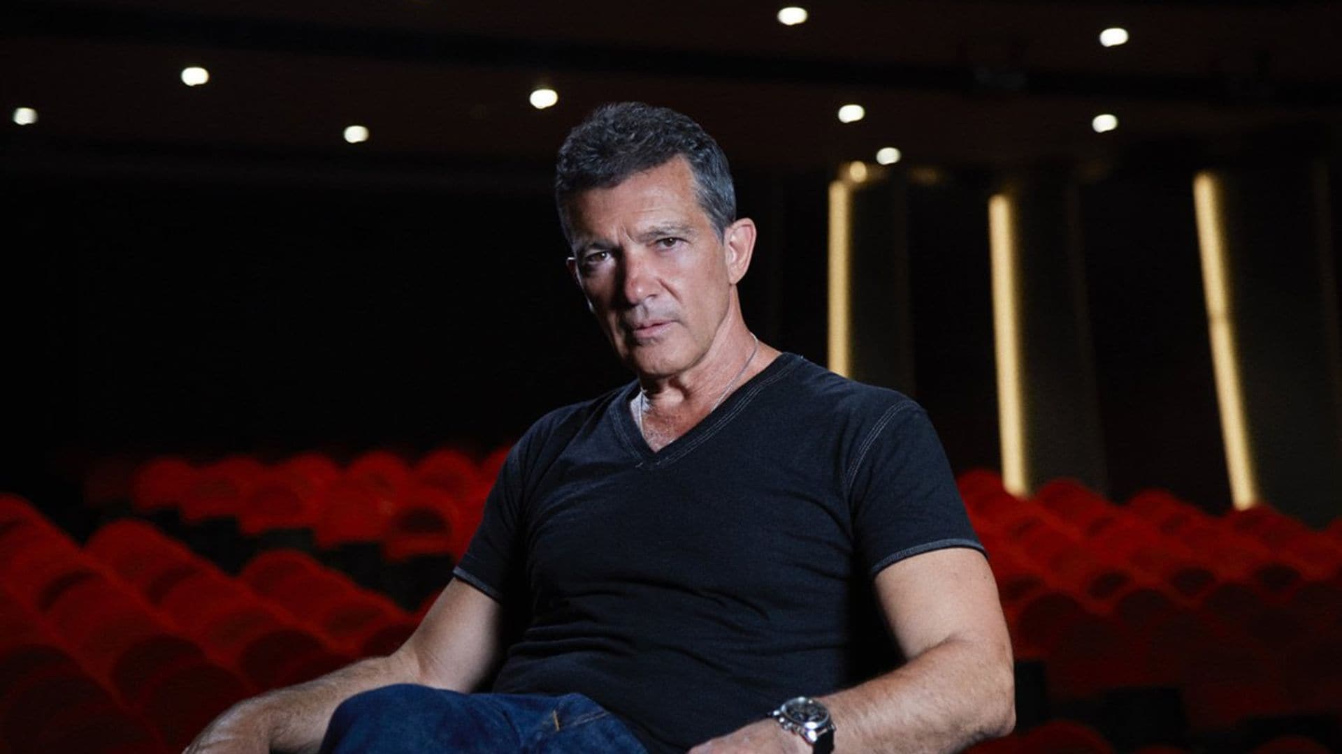 Abrimos el álbum de la infancia de Antonio Banderas en Málaga